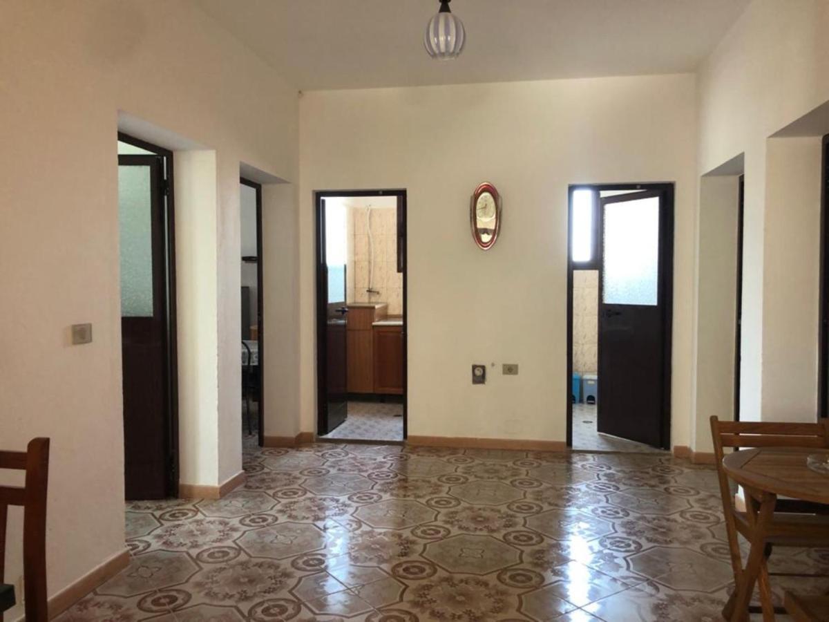 Vila Osmenaj Rent Room Or Apartment Vlorë Εξωτερικό φωτογραφία