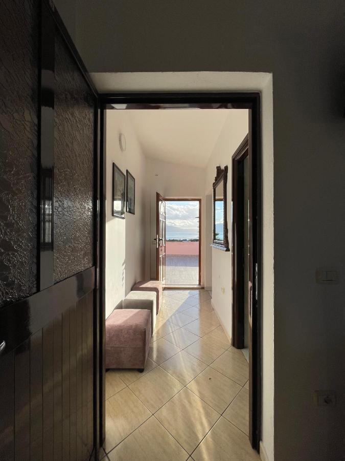 Vila Osmenaj Rent Room Or Apartment Vlorë Εξωτερικό φωτογραφία
