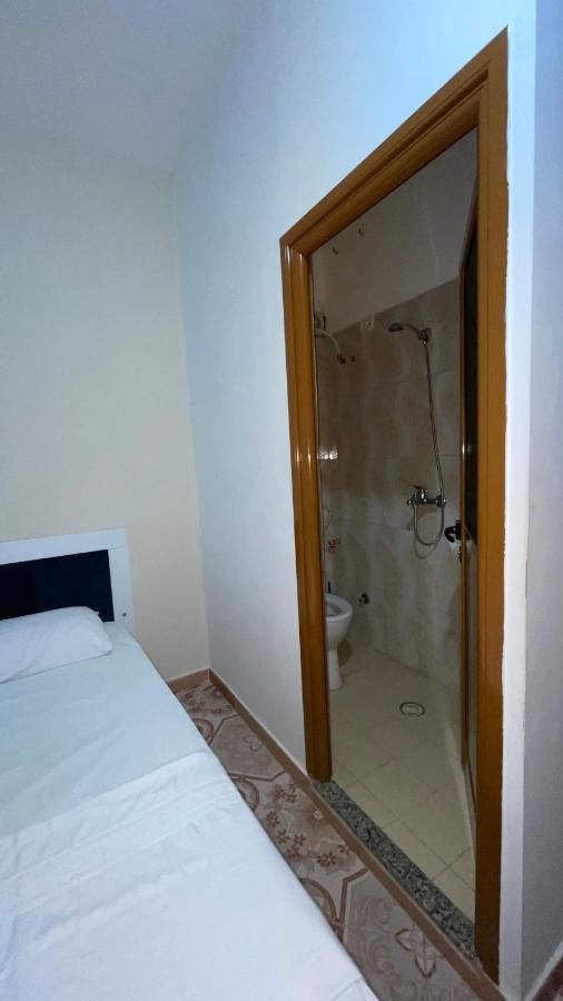 Vila Osmenaj Rent Room Or Apartment Vlorë Εξωτερικό φωτογραφία