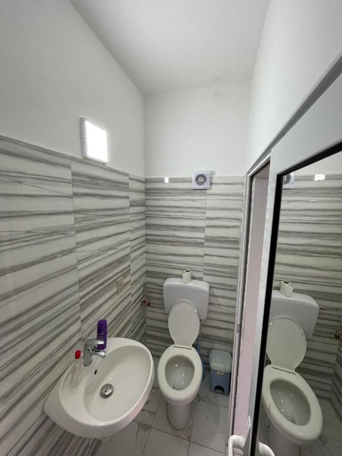 Vila Osmenaj Rent Room Or Apartment Vlorë Εξωτερικό φωτογραφία