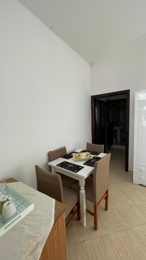 Vila Osmenaj Rent Room Or Apartment Vlorë Εξωτερικό φωτογραφία
