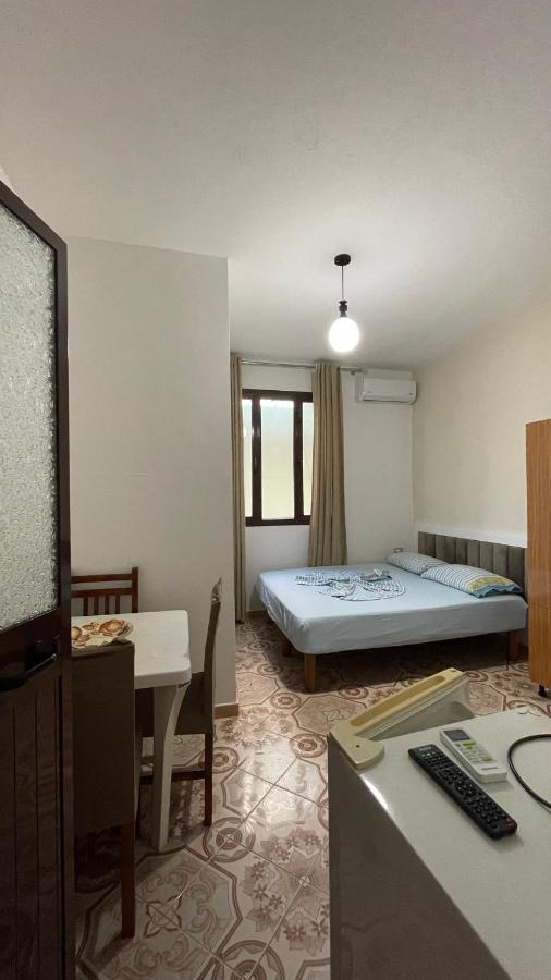 Vila Osmenaj Rent Room Or Apartment Vlorë Εξωτερικό φωτογραφία
