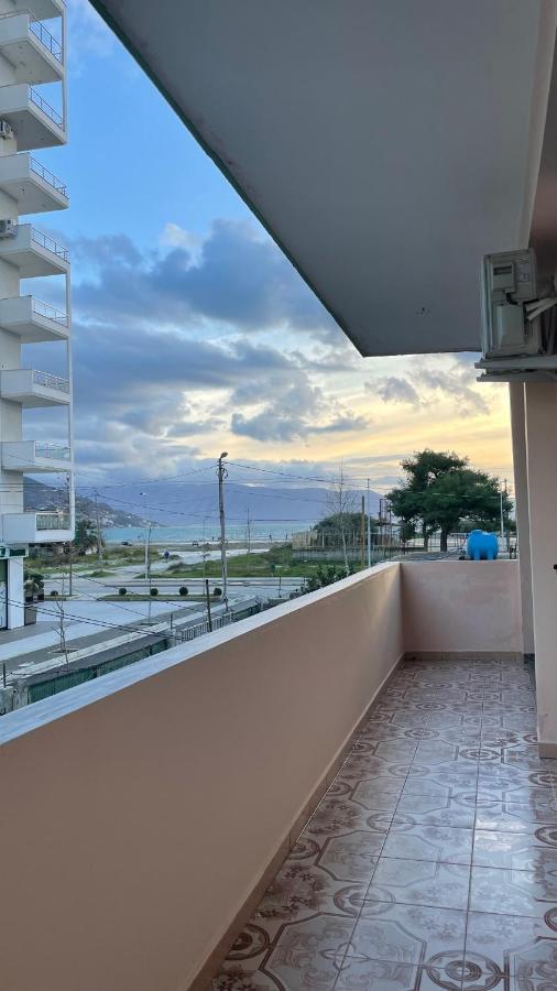 Vila Osmenaj Rent Room Or Apartment Vlorë Εξωτερικό φωτογραφία