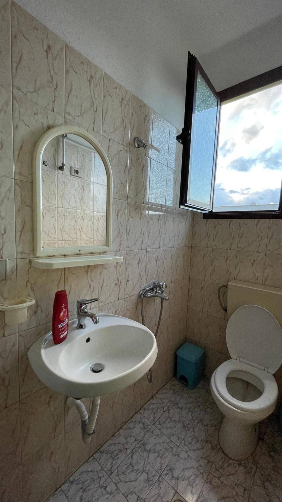 Vila Osmenaj Rent Room Or Apartment Vlorë Εξωτερικό φωτογραφία